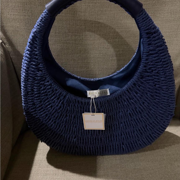 Shiraleah Chicago Navy Menorca Bag. - Picture 2 of 6